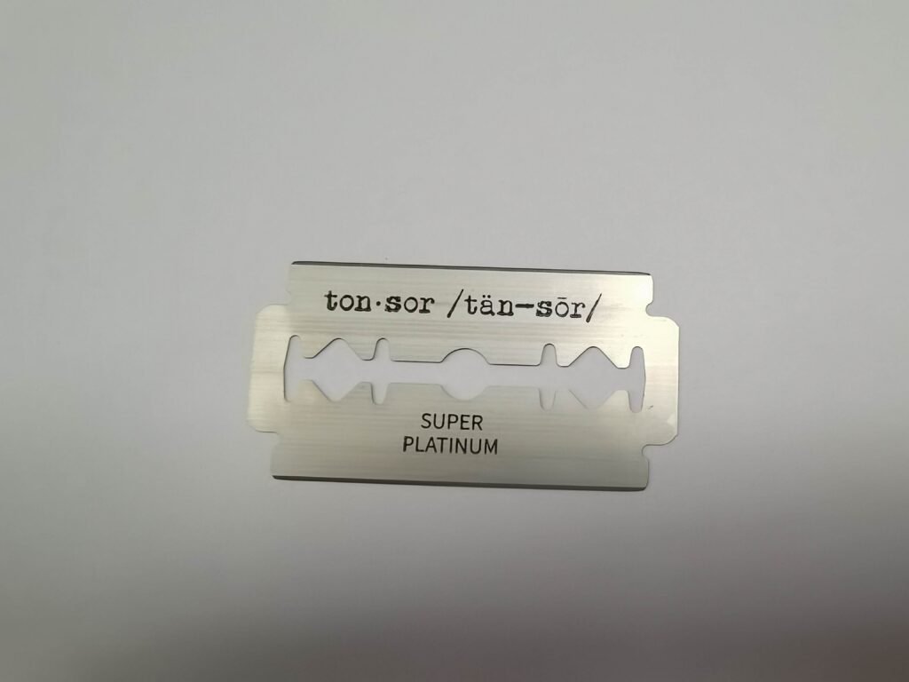 TONSOR LABS Superior Stainless Razor